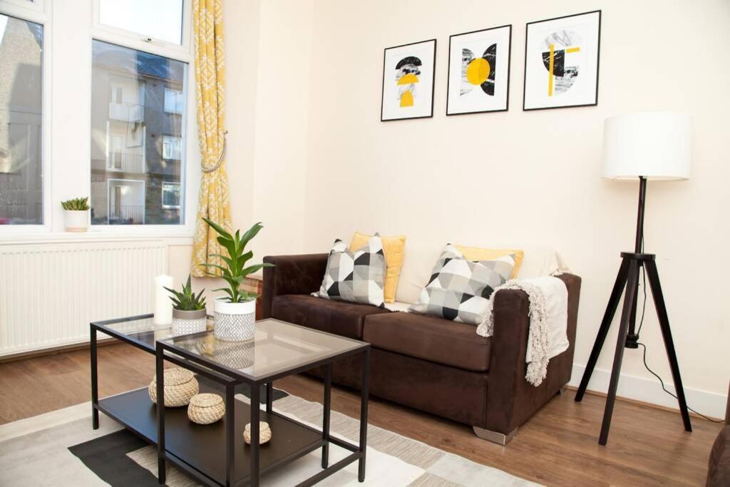 Snug - Logie Baird Apartment Helensburgh Luaran gambar