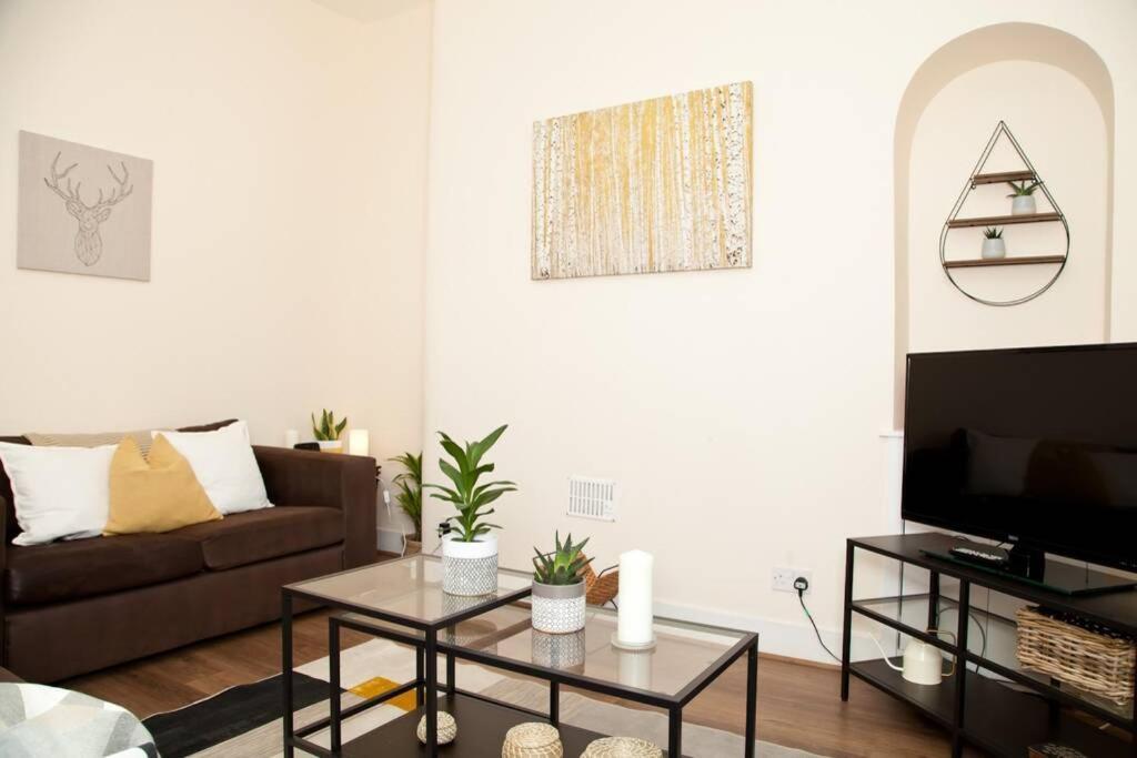 Snug - Logie Baird Apartment Helensburgh Luaran gambar