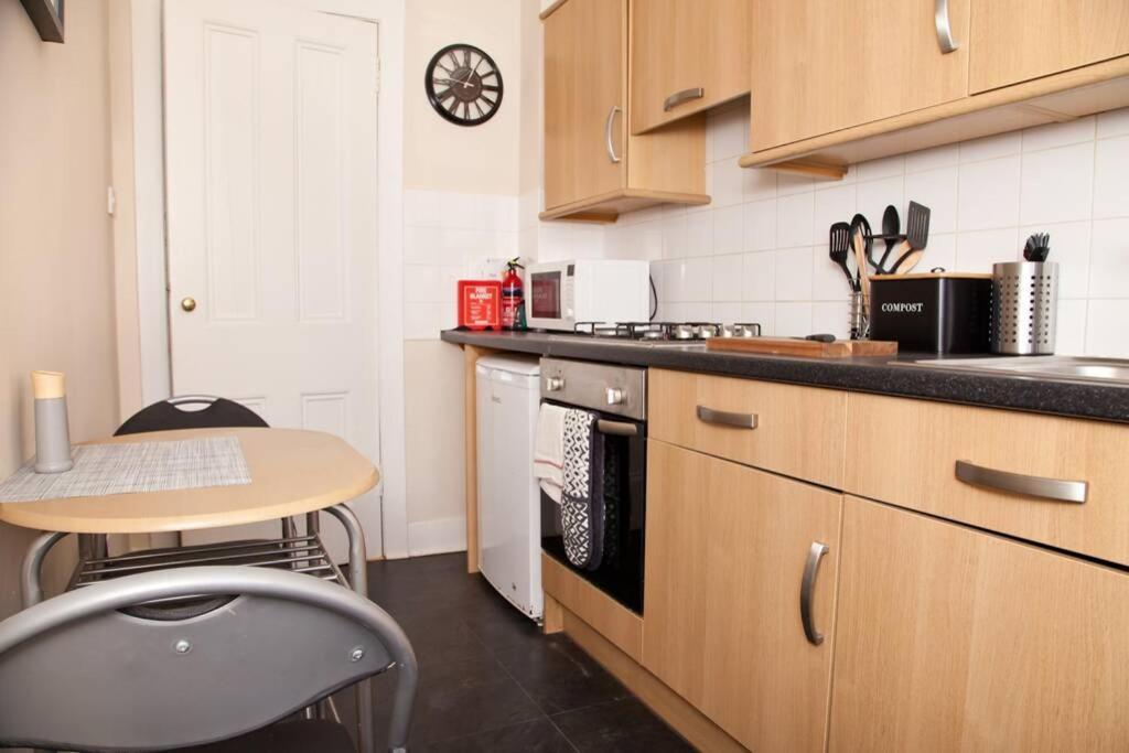 Snug - Logie Baird Apartment Helensburgh Luaran gambar