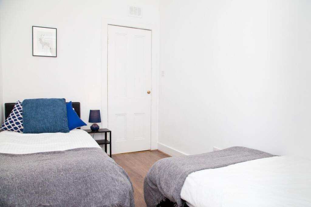 Snug - Logie Baird Apartment Helensburgh Luaran gambar